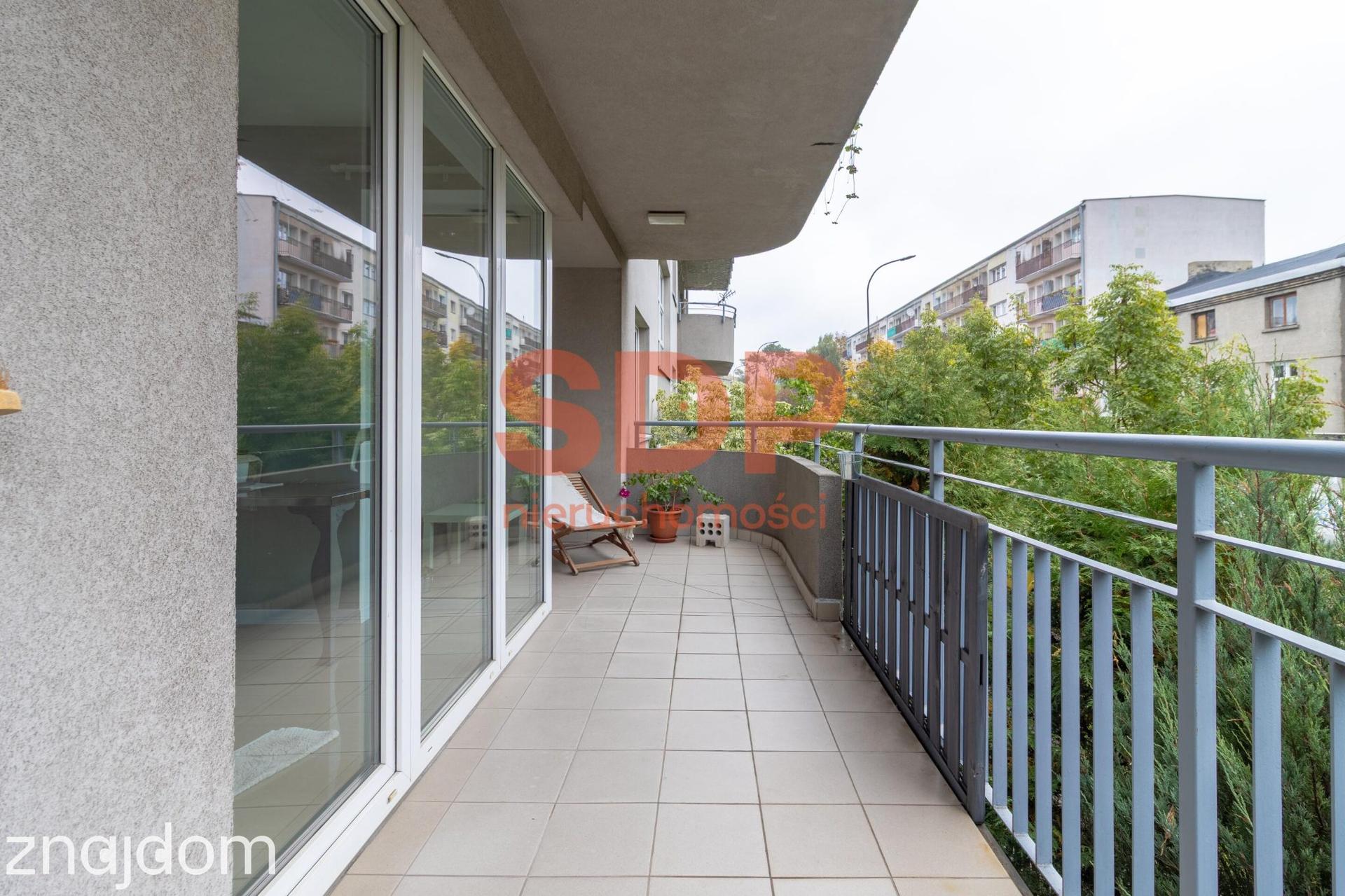 Nowoczesny apartament 2-pokojowy z garażem i wielkim balkonem - zdjęcie 4