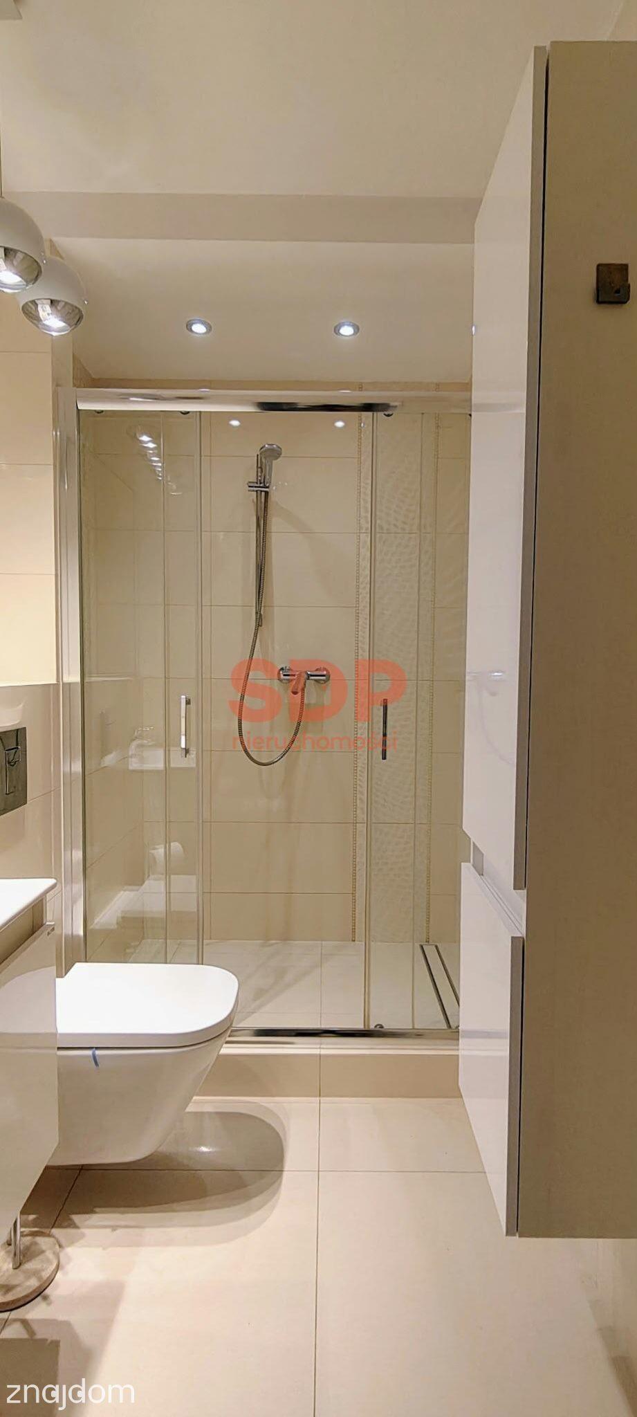 Duża kawalerka w apartamentowcu / cicha ulica/ Wyścigowa/ Krzyki - zdjęcie 10
