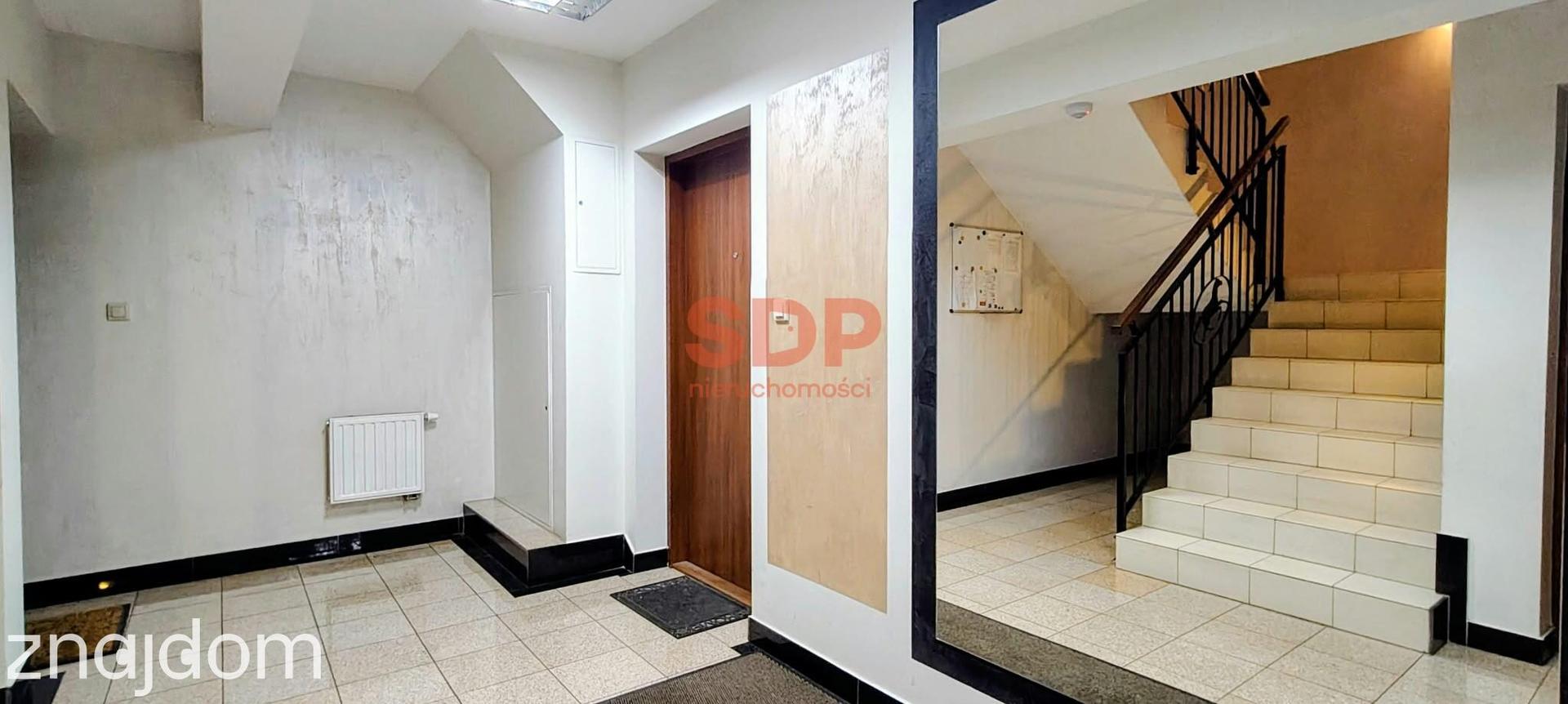 Duża kawalerka w apartamentowcu / cicha ulica/ Wyścigowa/ Krzyki - zdjęcie 3