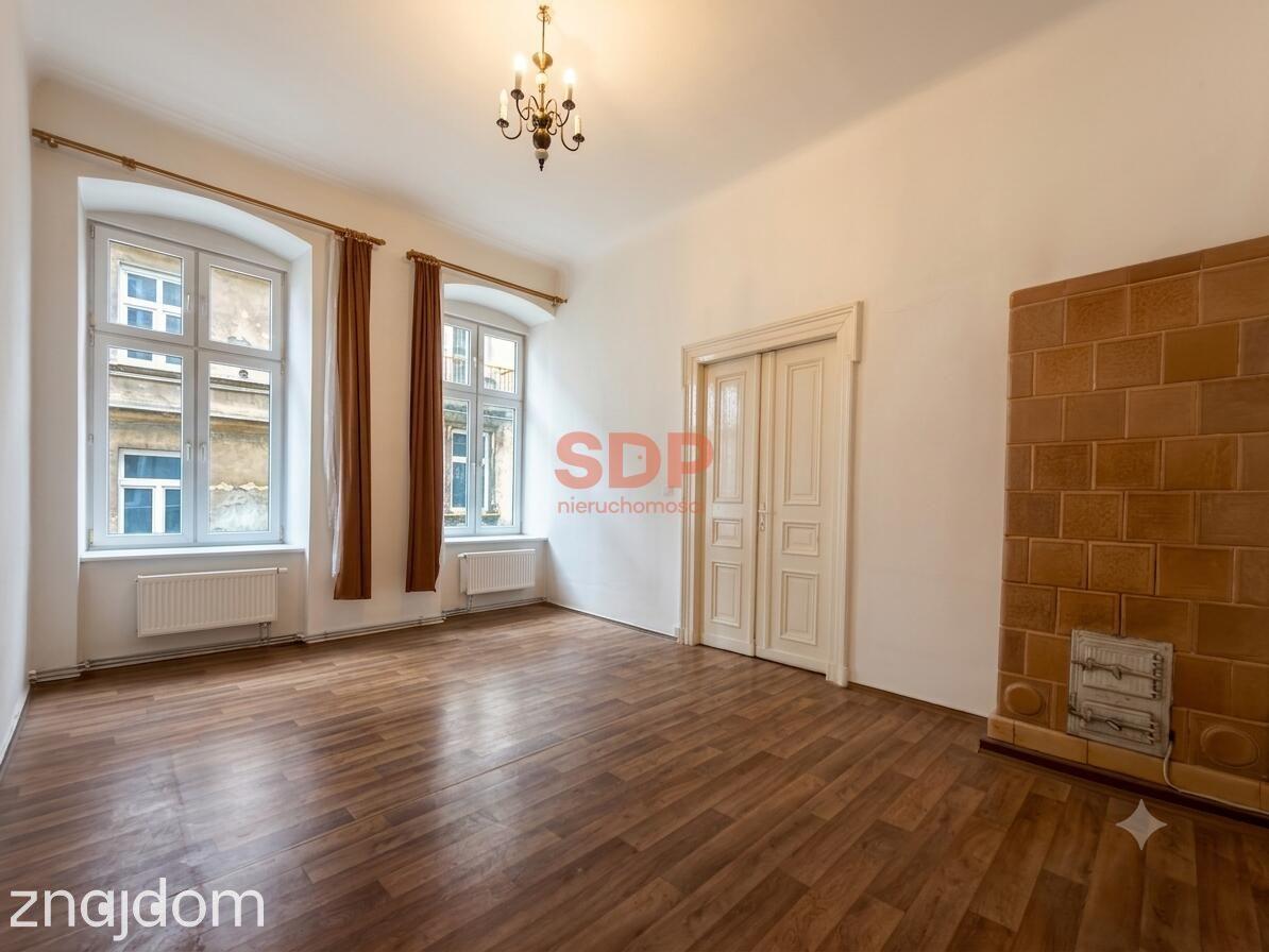 49 m2 w Centrum | Parking za bramą | Miejskie media - zdjęcie 2