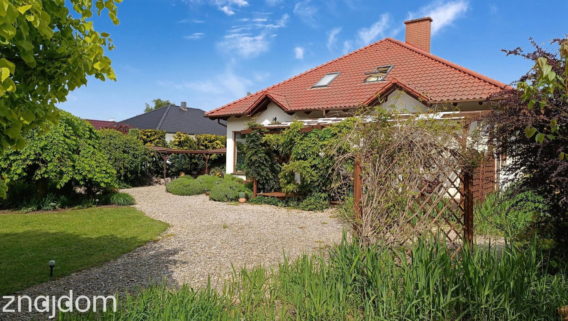 Długołęka, dom 231 m2, działka 13,9 ar, rok 2005 - zdjęcie 6