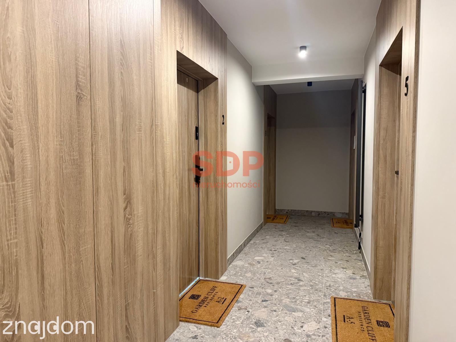 Ekskluzywny apartament z ogródkiem |1 linia z widokiem na morze - zdjęcie 9