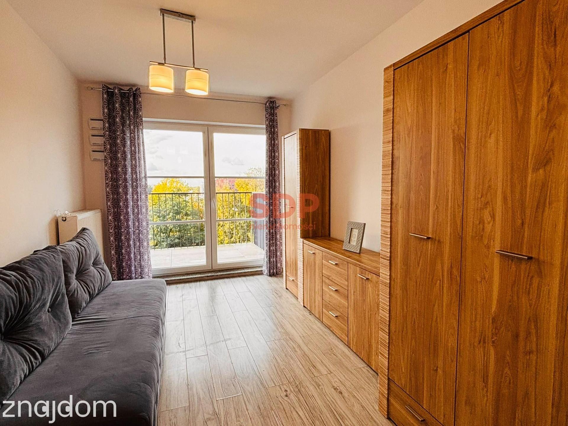 Kawalerka z balkonem. Apartamentowiec