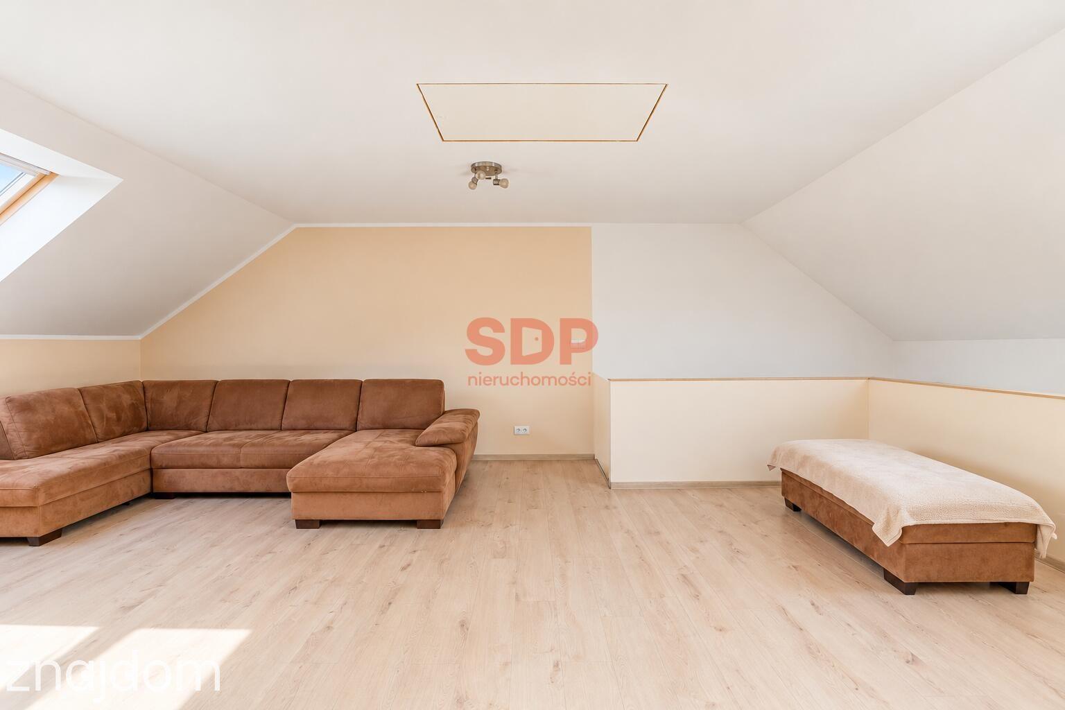 Dom wolnostojący z garażem | 1372 m2 działka - zdjęcie 15