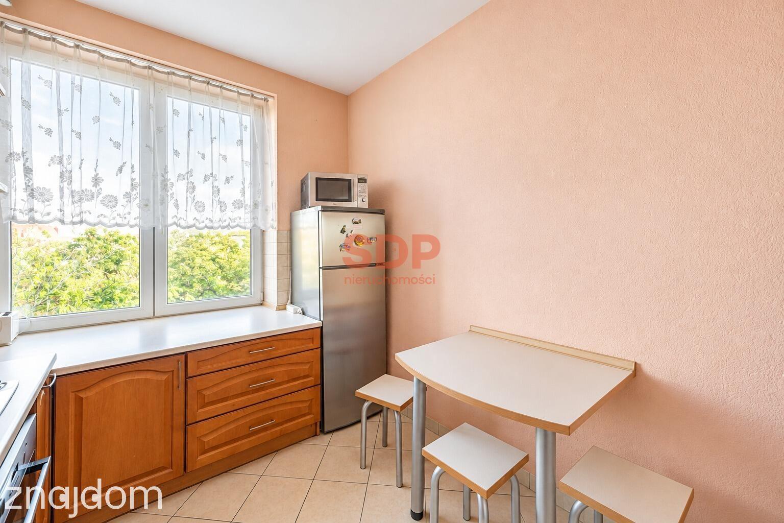 2 pokoje z osobą kuchnią i balkonem w centrum - zdjęcie 5