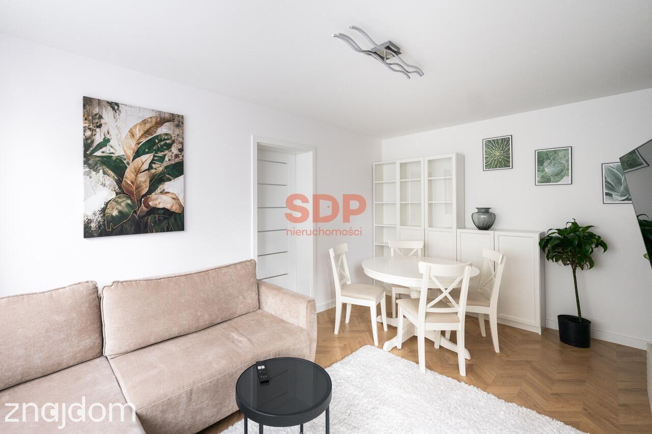 Nowoczesne 2 pokoje przy Sky Tower i UE | ul. Kamienna | 40 m2
