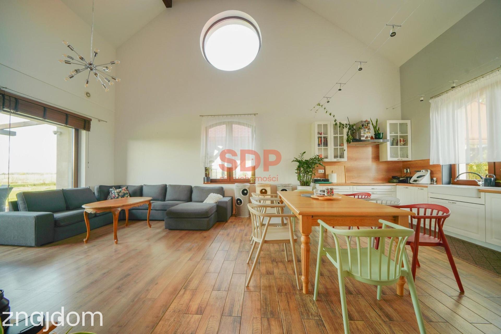 Dom wolnostojący 216,90 m² | Zakrzów, gm. Oława | 4 pokoje + poddasze - zdjęcie 2