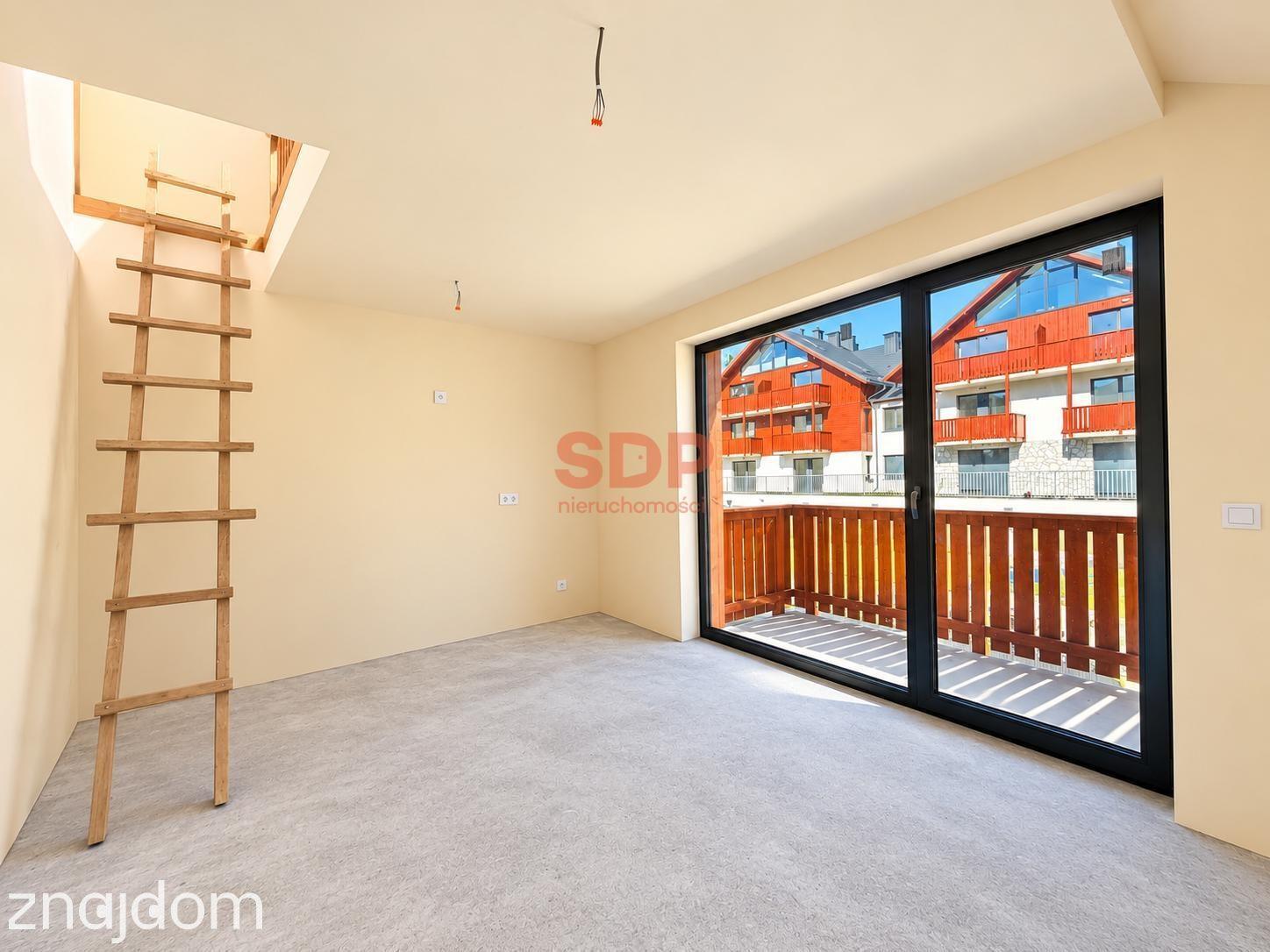 Apartament z antresolą i widokiem - zdjęcie 2