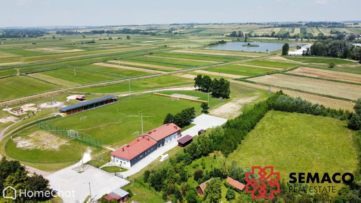 Płaska narożna działka budowlana
