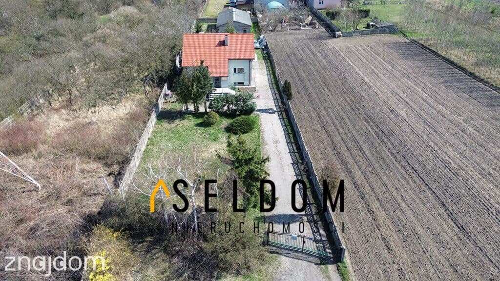Dom Oś. Wilków ok. 140 m2 + bud. gosp. 120 m2 - zdjęcie 5