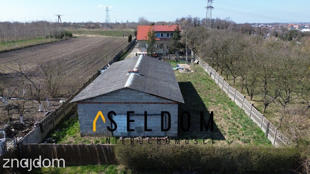 Dom Oś. Wilków ok. 140 m2 + bud. gosp. 120 m2 - zdjęcie 4
