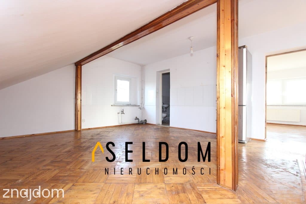 Dom Oś. Wilków ok. 140 m2 + bud. gosp. 120 m2 - zdjęcie 8