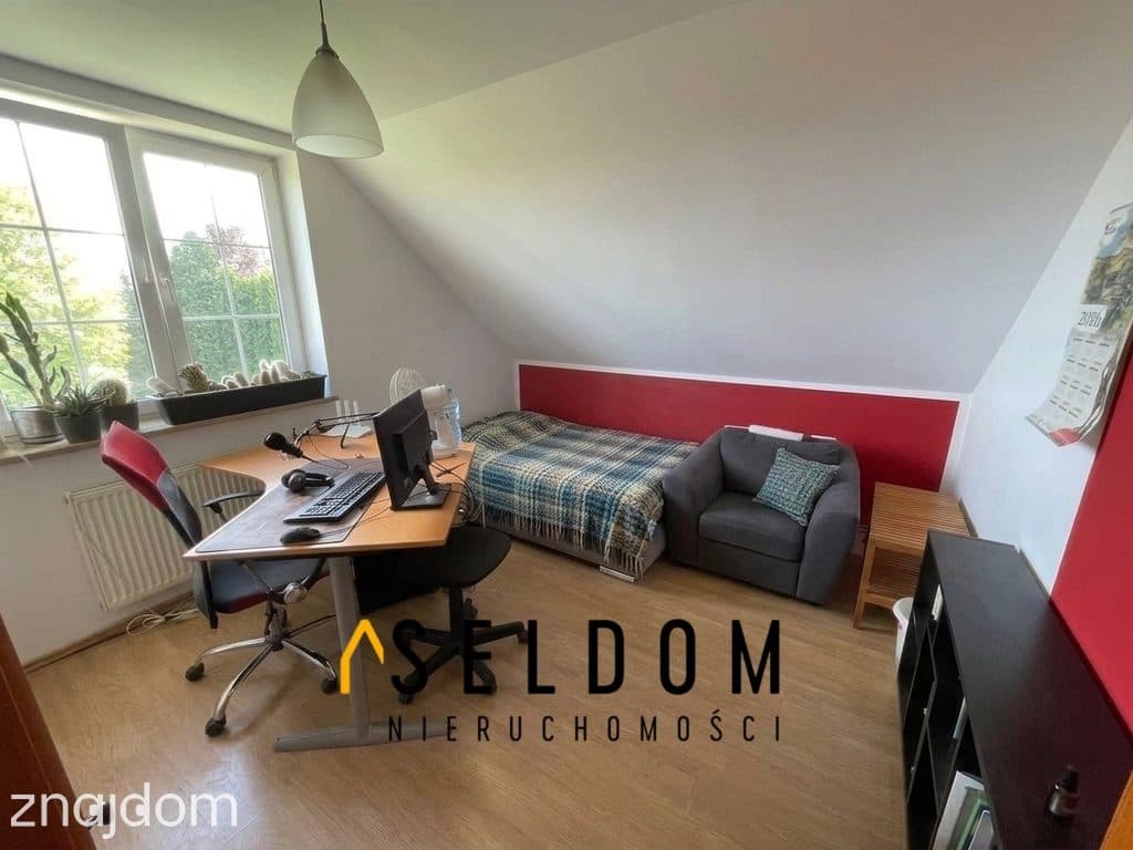 Klimatyczny Dom 142 m2 z dużą działką - zdjęcie 10