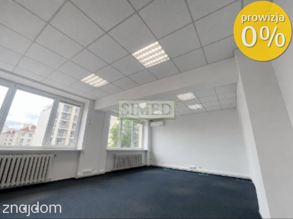 Bardzo widny ,cichy lokal, duże okna,recepcja,24h