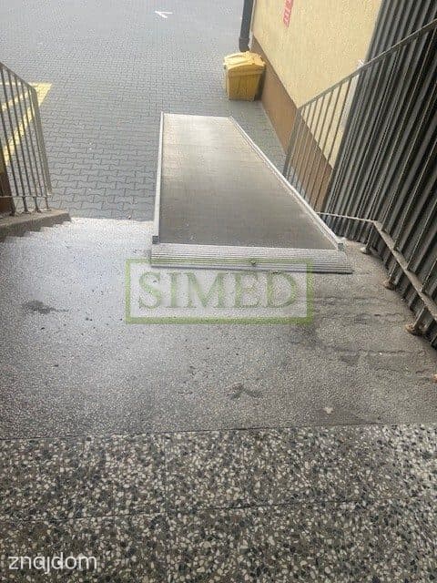 Bardzo widny ,cichy lokal, duże okna,recepcja,24h - zdjęcie 15