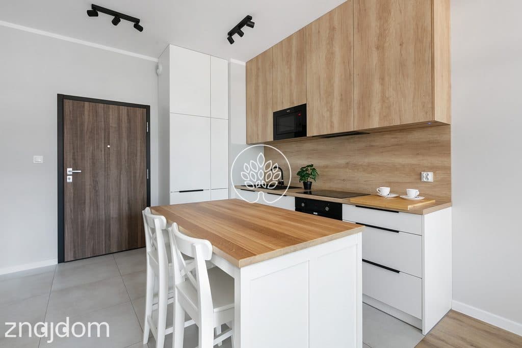 Dwupokojowy apartament w centrum miasta. - zdjęcie 4