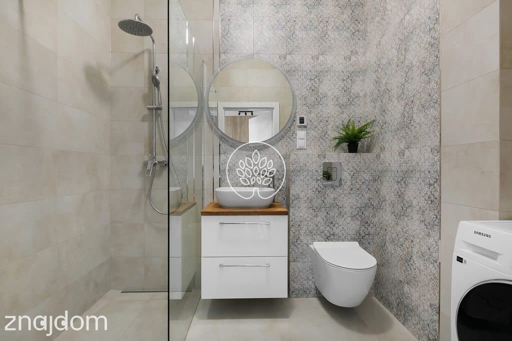 Dwupokojowy apartament w centrum miasta. - zdjęcie 11
