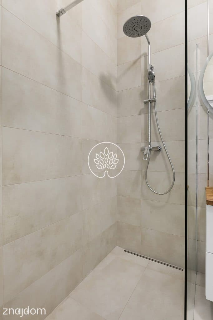 Dwupokojowy apartament w centrum miasta. - zdjęcie 13