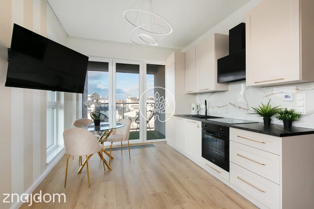 Trzypokojowy apartament w centrum Bydgoszczy - zdjęcie 2