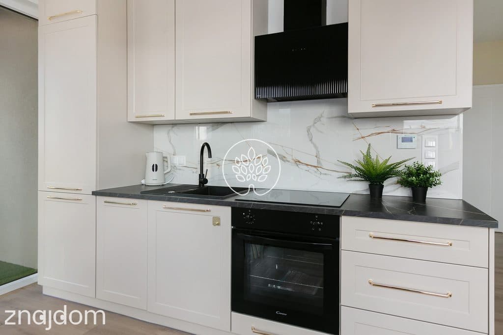 Trzypokojowy apartament w centrum Bydgoszczy - zdjęcie 4