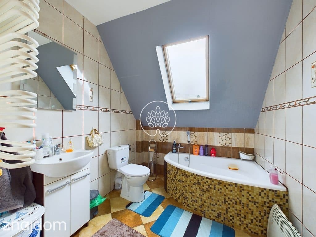 Kapitalny dom w dobrej cenie - zdjęcie 14