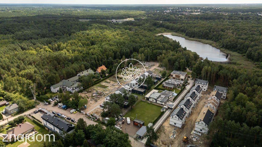 Ogród / Podwójny garaż / Przy lesie i jeziorze - zdjęcie 18