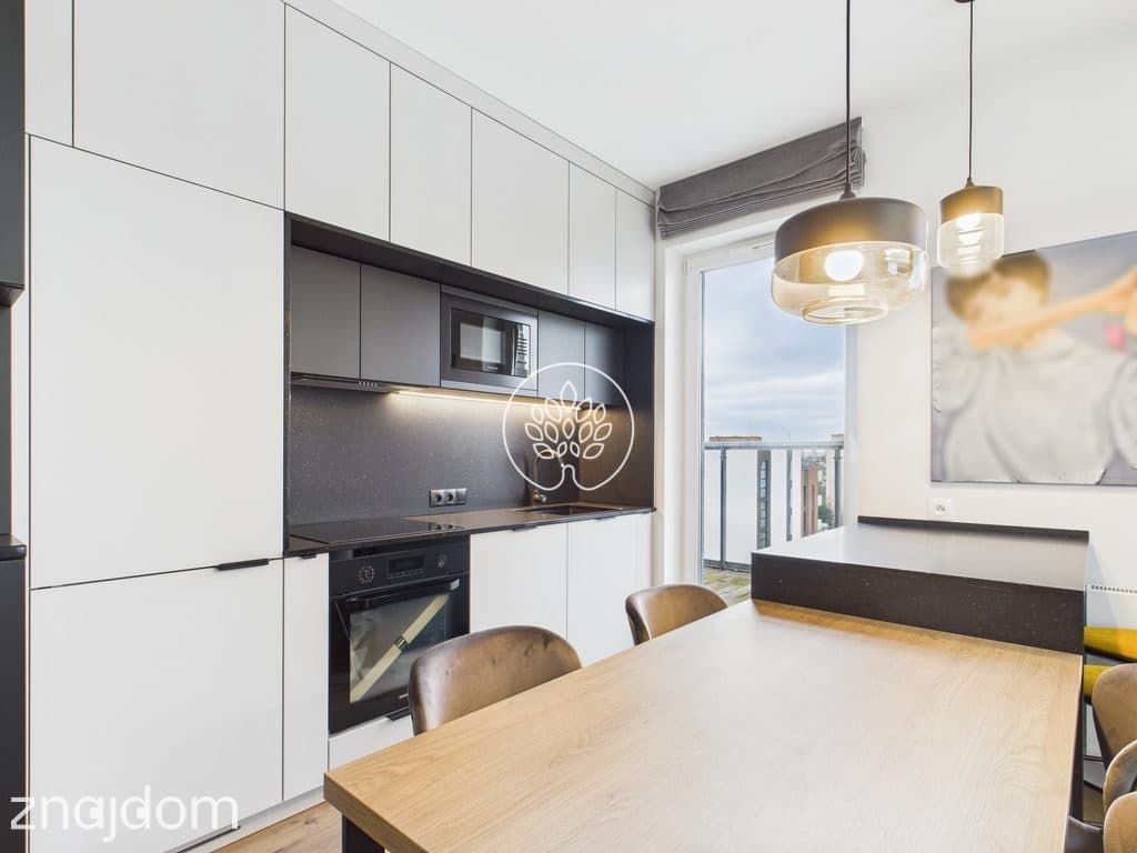 Atrium Hit 84,4 m 8 piętro, taras,