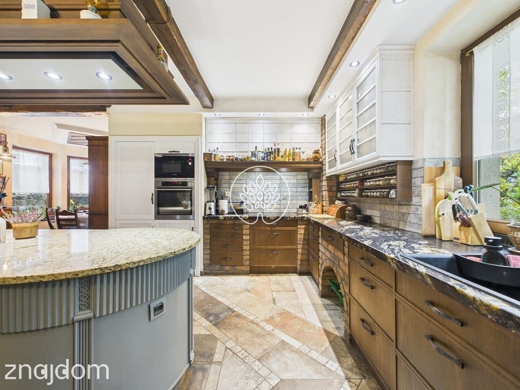Dom z duszą | 440m² + 3000m² zieleni - zdjęcie 10