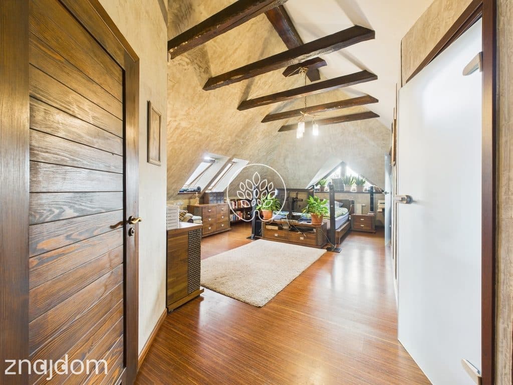 Dom z duszą | 440m² + 3000m² zieleni - zdjęcie 19