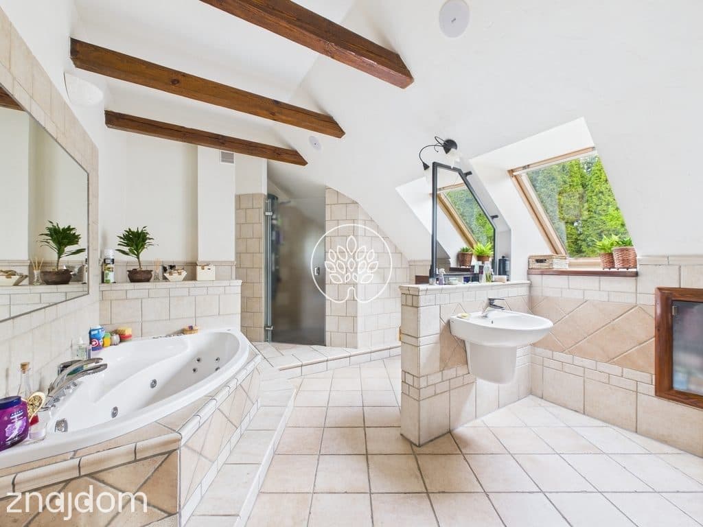 Dom z duszą | 440m² + 3000m² zieleni - zdjęcie 20