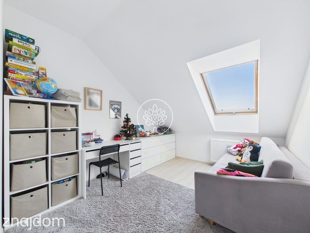 4 pokoje. Balkon. Ostatnie piętro. - zdjęcie 6