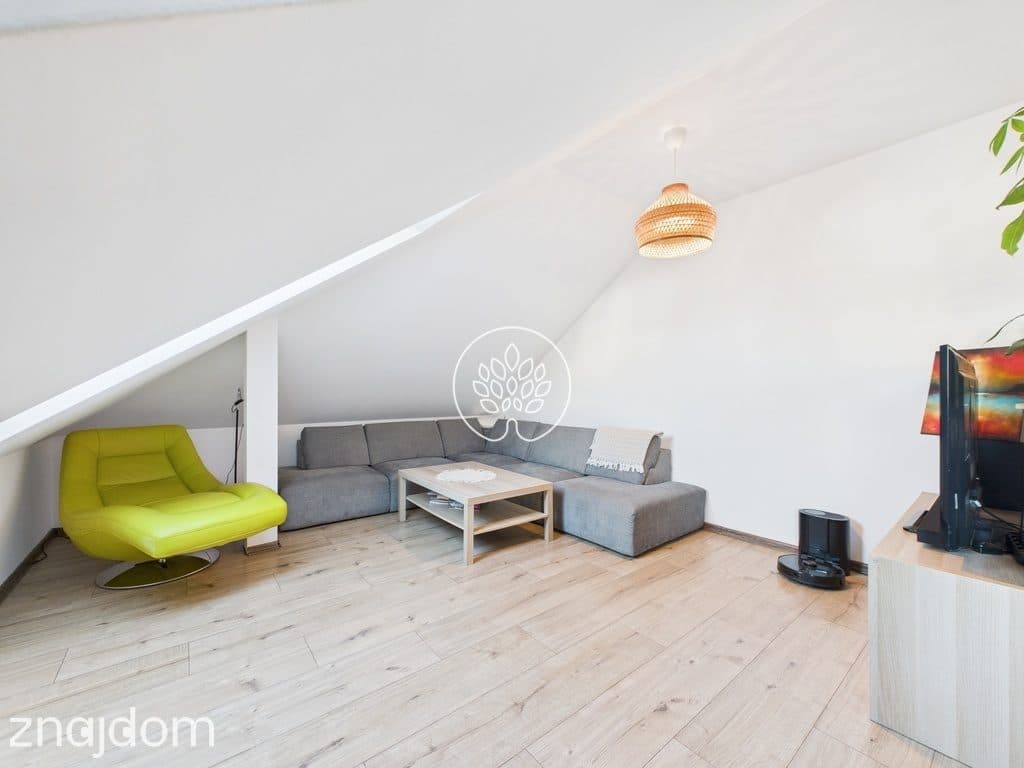 4 pokoje. Balkon. Ostatnie piętro. - zdjęcie 10