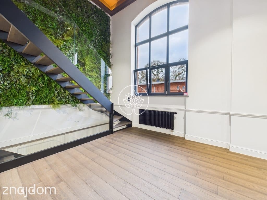 Luksusowy loft z ogródkiem w samym sercu miasta - zdjęcie 2