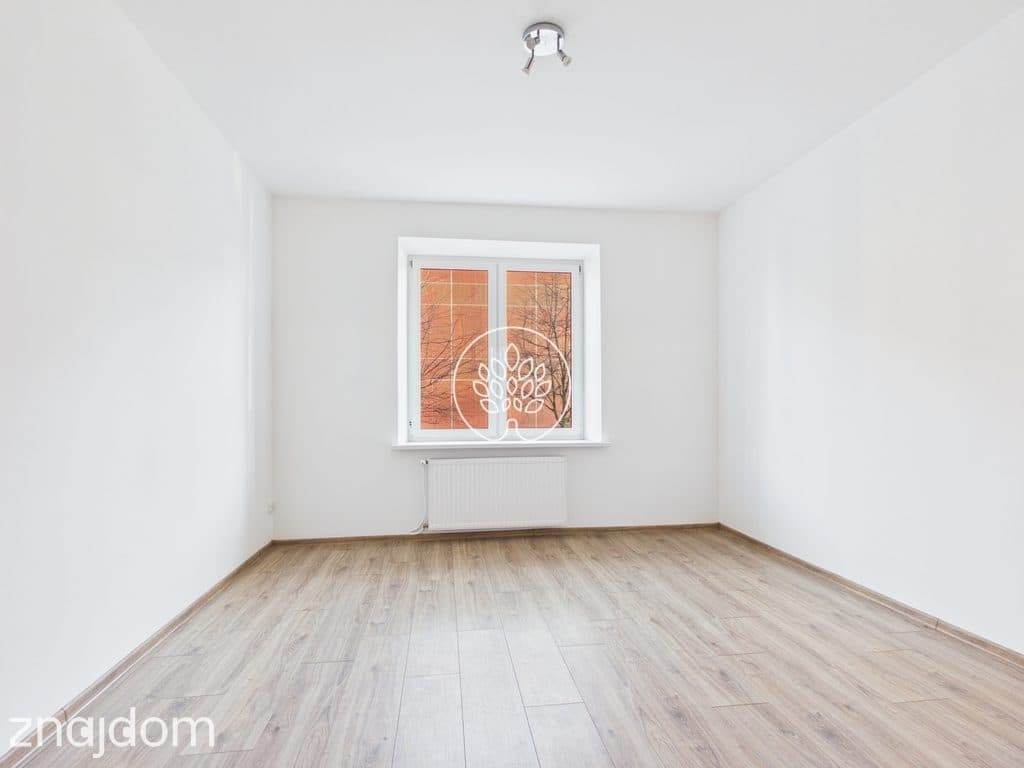 Przestronne 77 m² z ogrodem - zdjęcie 2