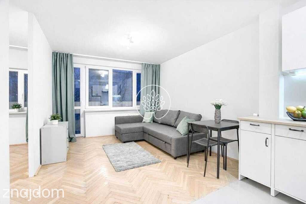 Inwestycyjne / Doskonała lokalizacja / Balkon