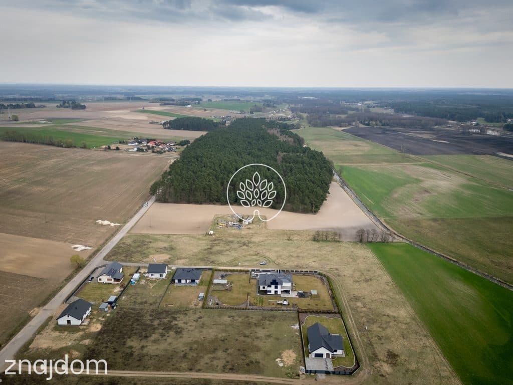 Działka inwestycyjna 1,67 ha WZ 8 domów - zdjęcie 4