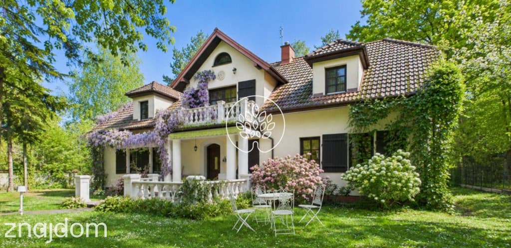 Dworek / Duża działka / Dodatkowy budynek