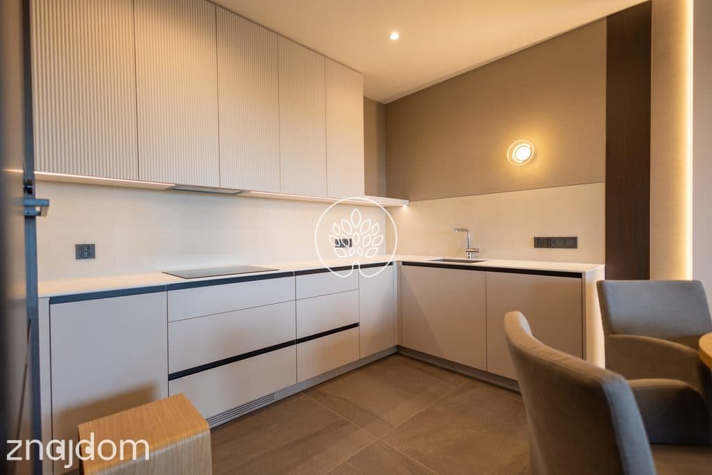 Ekskluzywny apartament, widok na Wisłę, dla firm - zdjęcie 11