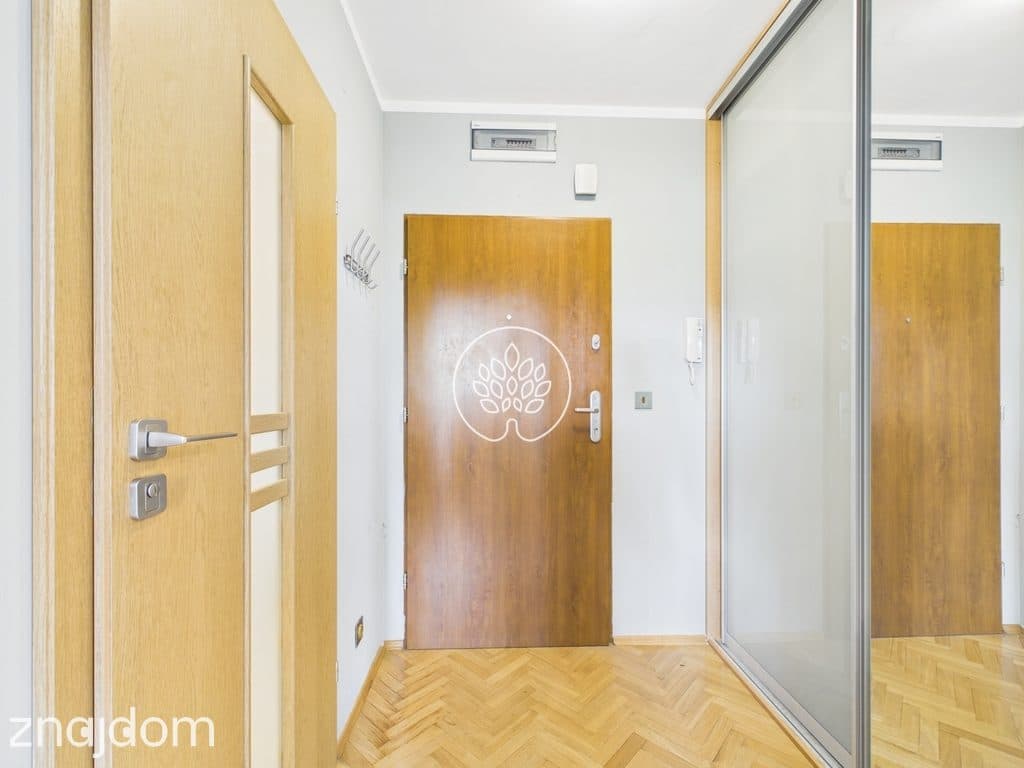 Kawalerka 37,3m² z potencjałem na 2 pokoje 6planet - zdjęcie 9