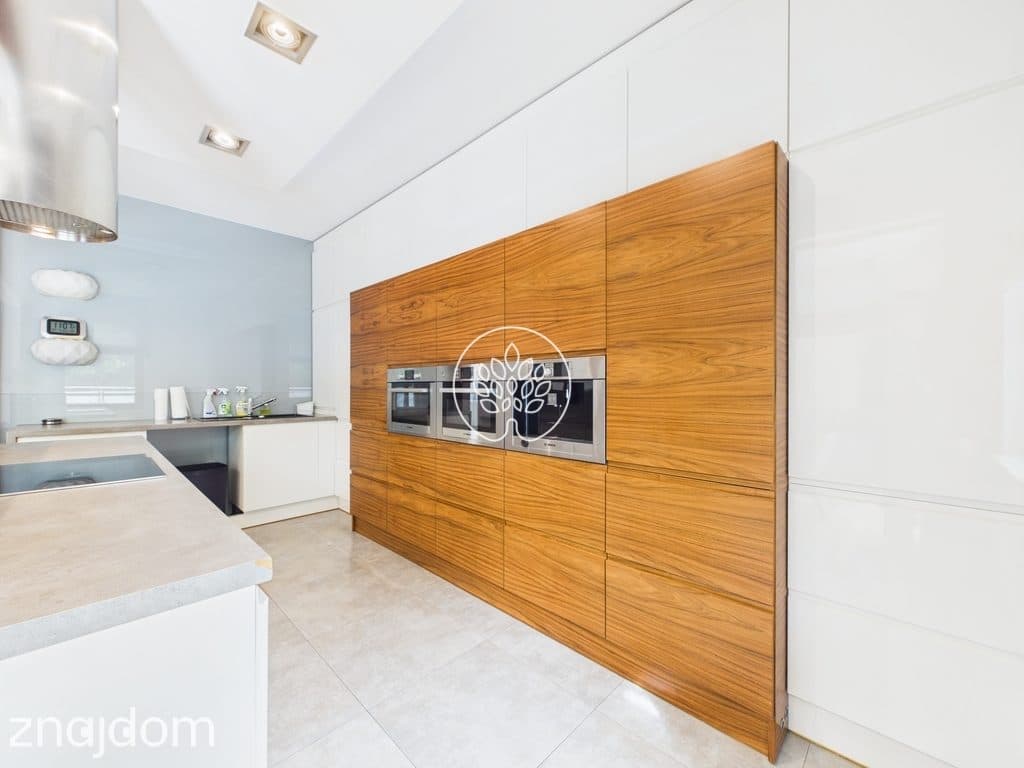 Apartament z tarasem, 2 komórki, 2 miejsca parking - zdjęcie 5