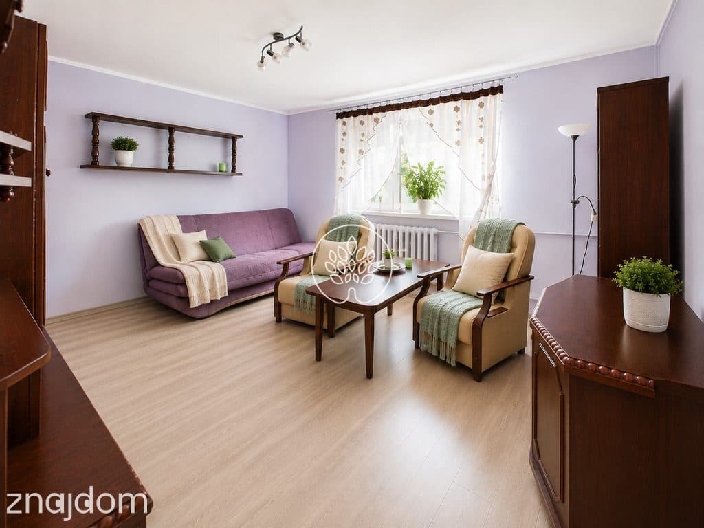 Dom z działką 1100 m² i wysokim garażem - zdjęcie 8