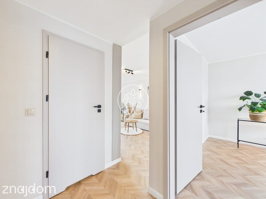 Szwedzka, 3 pokoje po generalnym remoncie, balkon - zdjęcie 13