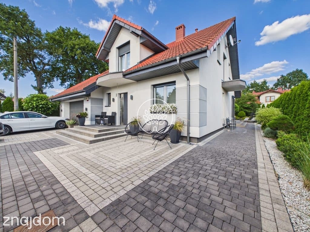 Dom wolnostojący w Osielsku, piękny ogród - zdjęcie 9