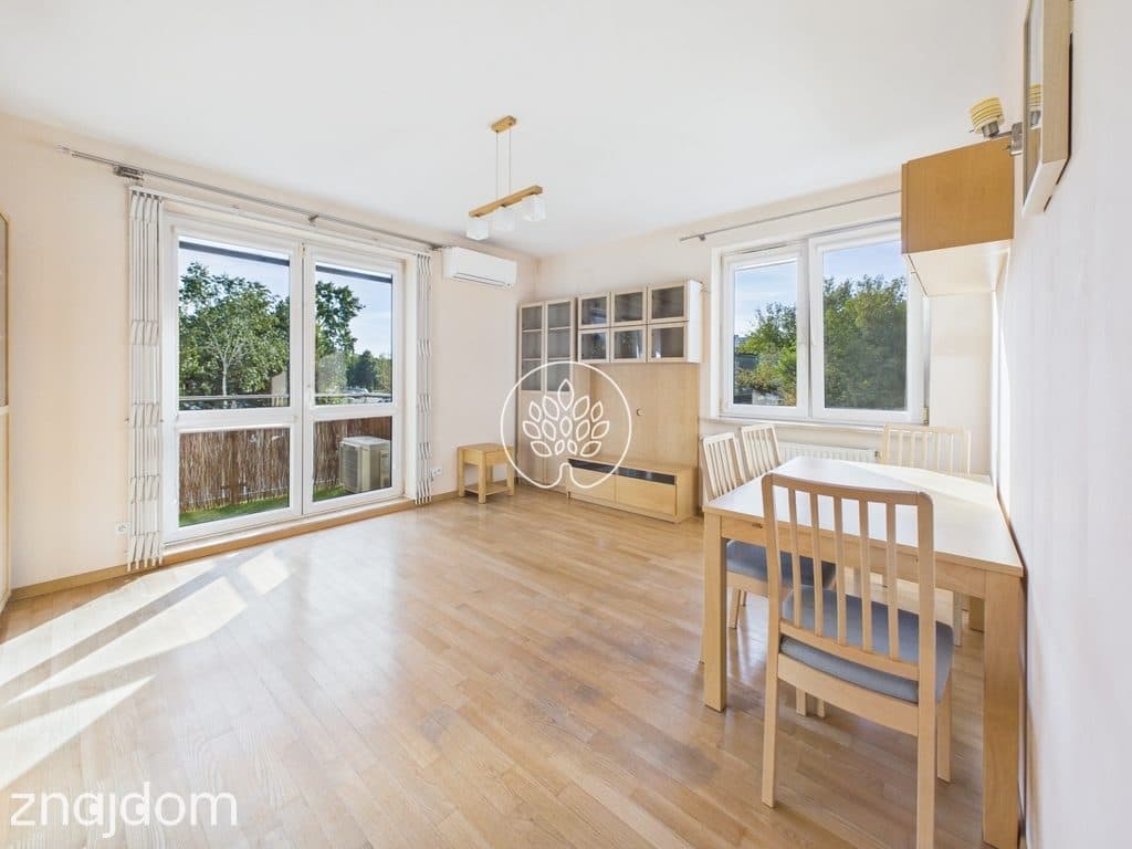 Oddzielna kuchnia / Duży balkon / Cicho - zdjęcie 2