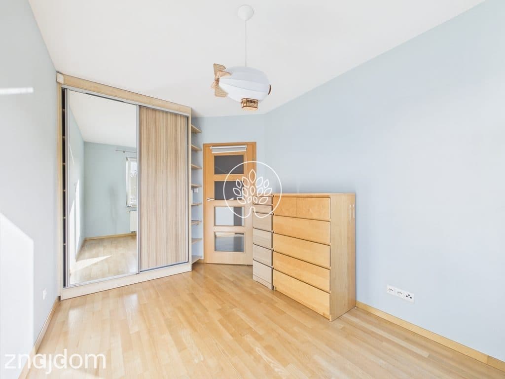 Oddzielna kuchnia / Duży balkon / Cicho - zdjęcie 17