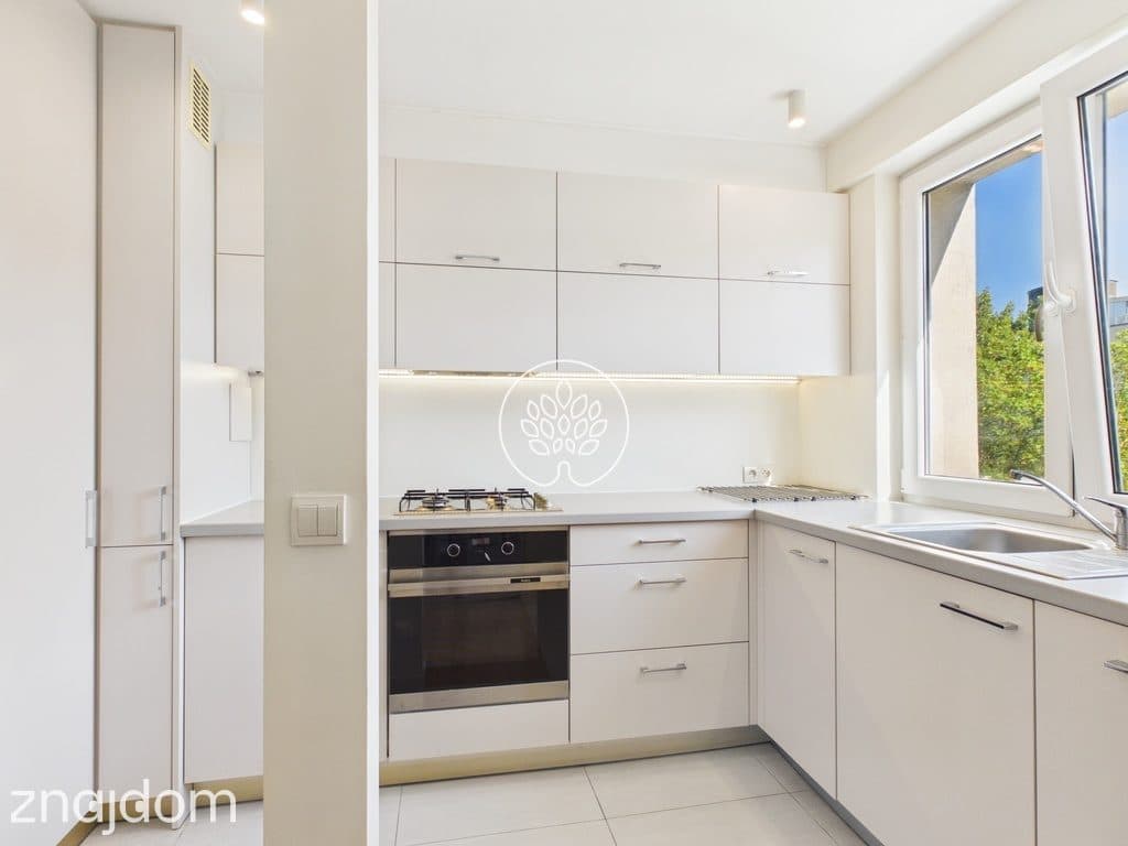 Centrum / Kamienica / Trzy pokoje / balkon / 54m2 - zdjęcie 13
