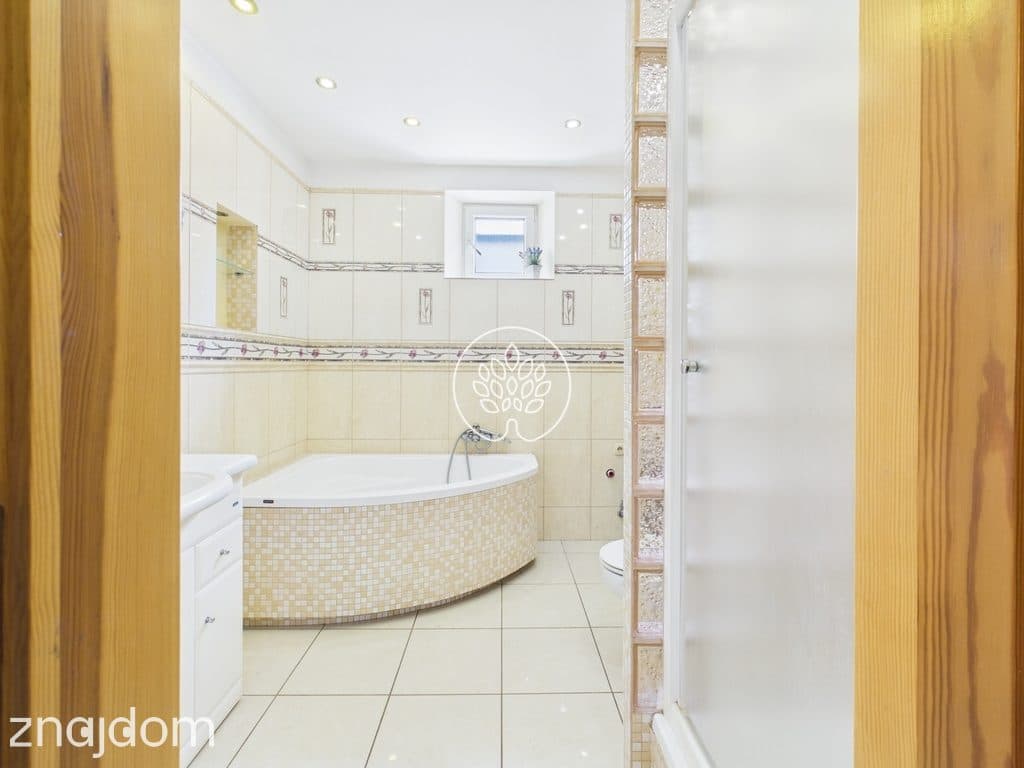 Przestronny dom 180 m² | Inowrocław | garaż - zdjęcie 9
