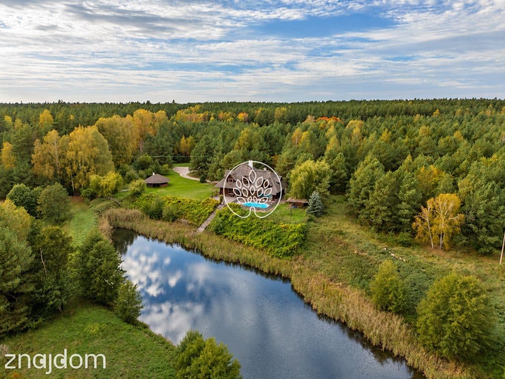 9 hektarów absolutnej prywatności / Leśna rezydencja nad wodą