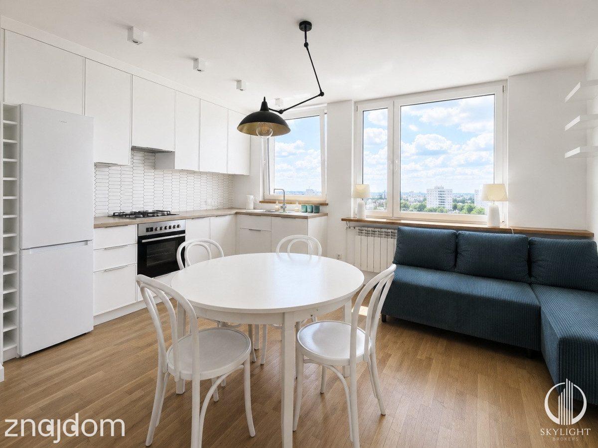 3 pokoje po remoncie | Balkon | 10. piętro - zdjęcie 2
