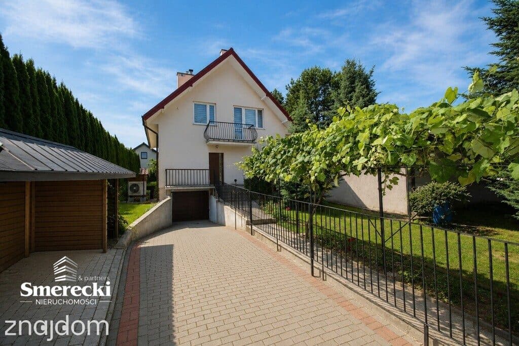 Oaza spokoju – piękny dom wśród zieleni